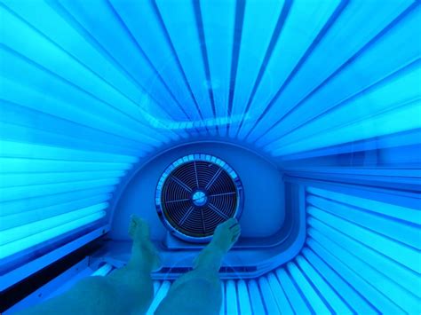 tanning bed dos and don'ts.